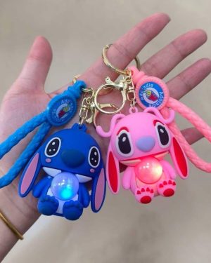 BRELOK DO KLUCZY ŚWIECĄCE 6780574