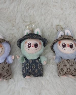 BRELOK PLUSZAK LABUBU Z UBRANIA 6780848