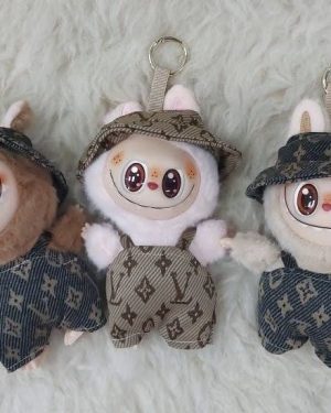 BRELOK PLUSZAK LABUBU Z UBRANIA 6780850