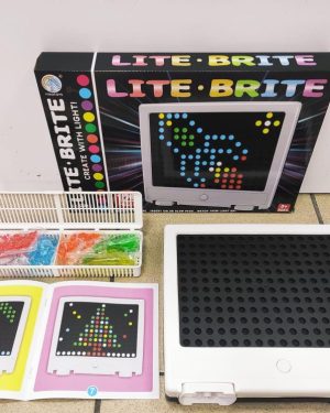 PODŚWIETLANA TABLICA KORALIKI LITERKI WZORY KREATYWNA ZABAWKA DLA DZIECI 6781346