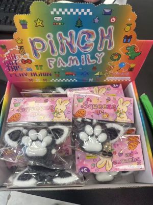 SQUISHY GNIOTEK  Łapki 6787955