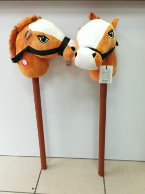 koń na kiju z dźwiękiem_ 6791410