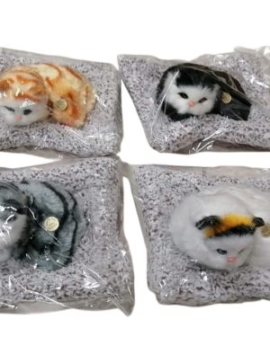 MASKOTKA Śpiący  KOT  na poduszce 6791992