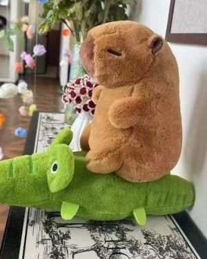 MASKOTKI kapibara jadąca na krokodylu 25CM 6792428