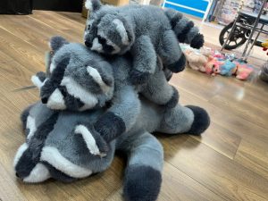 MASKOTKI Pluszowy szop 30CM 3263275