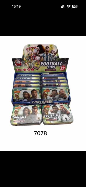 Karty piłkarskiej metalowe 35 kart. 1981087